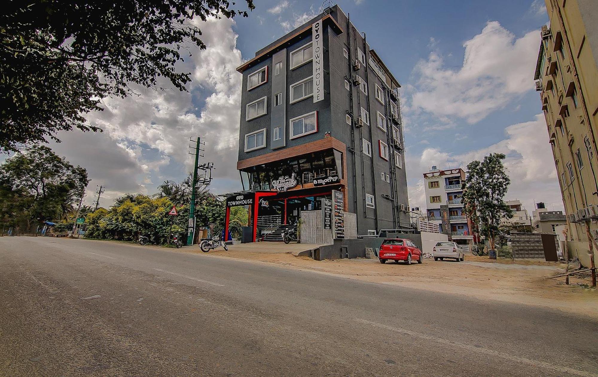 Super Townhouse Global Village Tech Park Near Kengeri Bus Terminal Metro Station Bangalore Exterior photo